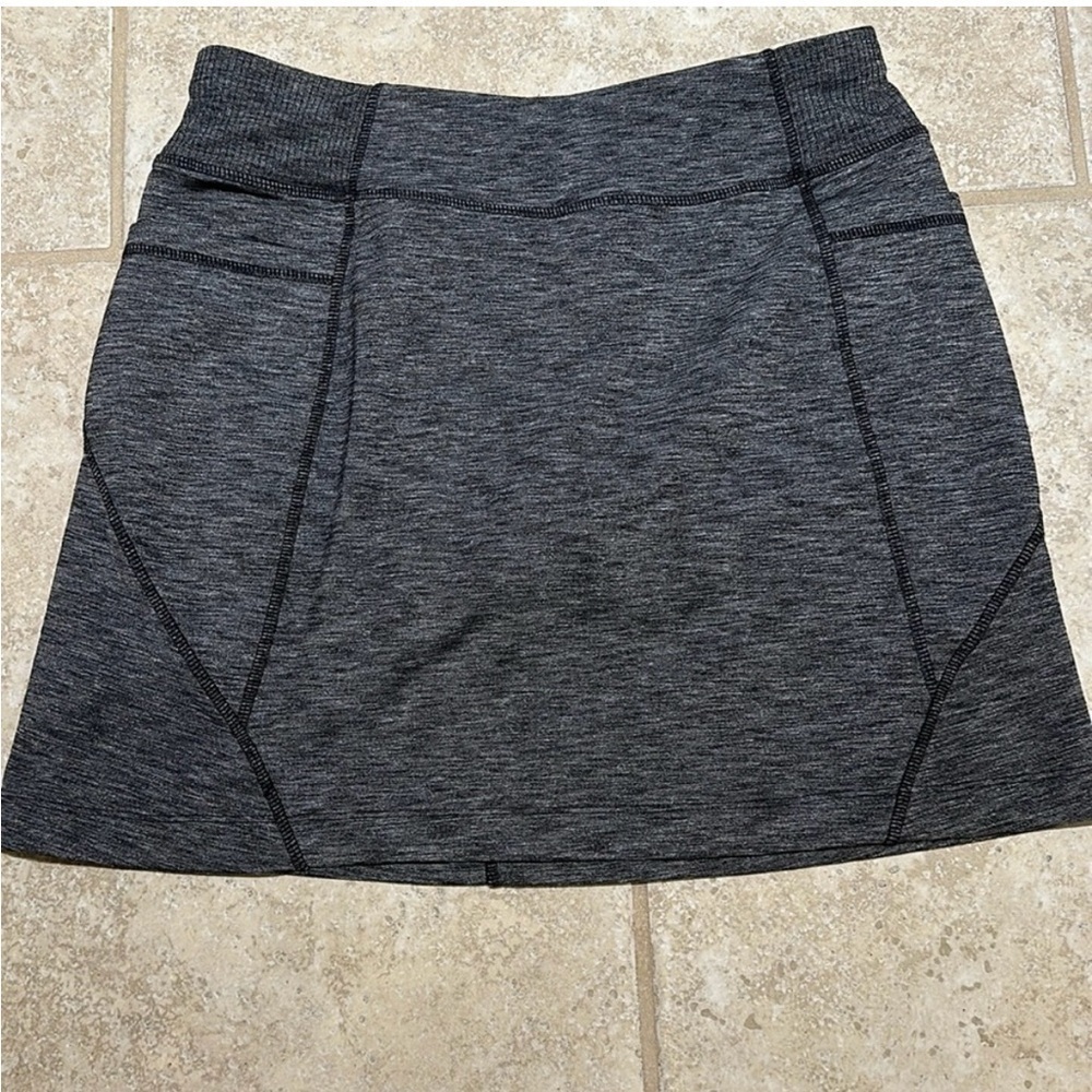 Athleta cute gray skort in excellent condition! - Picture 7 of 7